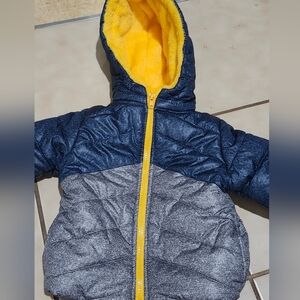 Body Glove Blue Jacket with Yellow Interior